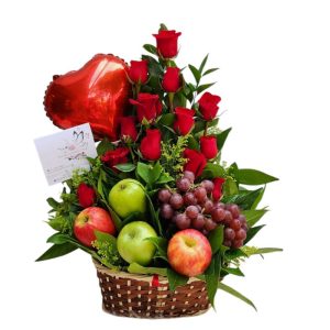 Canasta con frutas, rosas rojas, girasoles, chocolates Ferrero y globo burbuja personalizado, entrega rápida en Cali