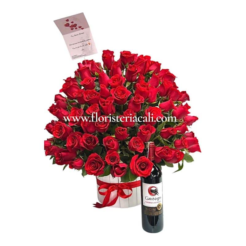 Arreglo en Cilindro en Base de Madera con 150 Rosas Rojas y Vino Gato Negro